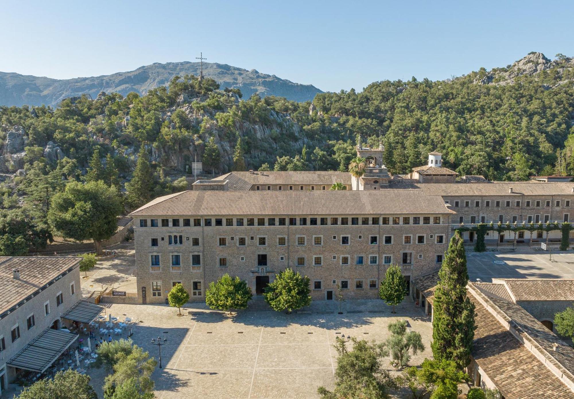 Santuari De Lluc Hotel Exterior foto