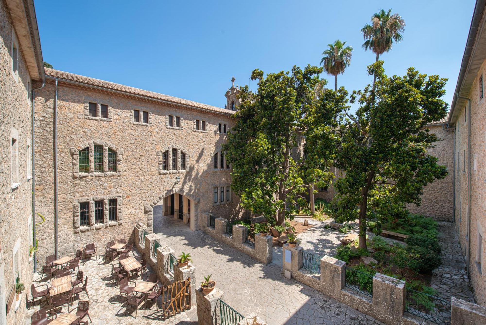 Santuari De Lluc Hotel Exterior foto